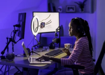 Best streaming setup for beginner YouTubers 2025