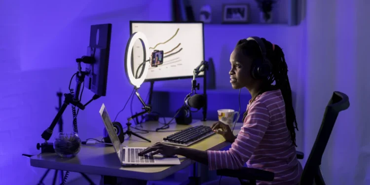 Best streaming setup for beginner YouTubers 2025
