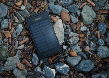 Solar Power Banks: Eco-Friendly Charging Solutions