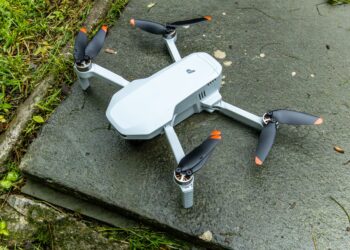 best affordable drones for tech enthusiasts