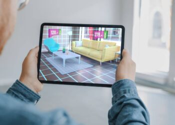 how augmented reality is transforming e-commerce