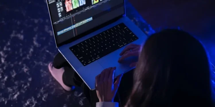 laptop vs desktop for video editing performance